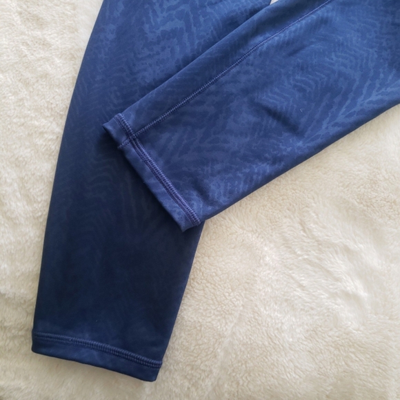 Athleta SALUTATION STASH POCKET II 7/8 TIGHT sz S - Picture 4 of 7